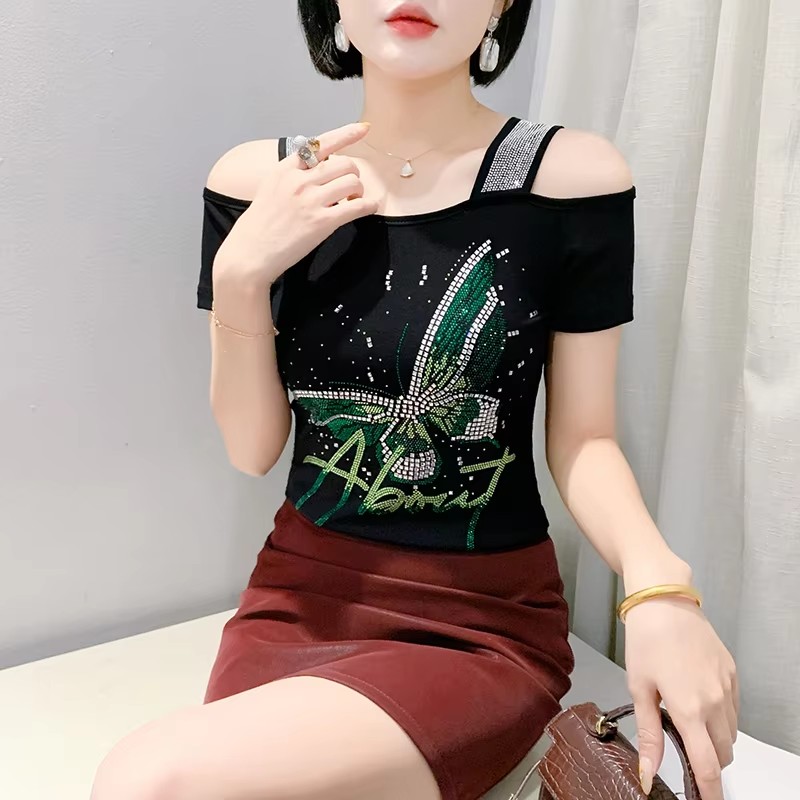 New Streetwear Brand Butterfly - огляд і ціна Streetwear Brand With Butterfly